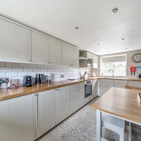 Host & - Great Habton * Malton